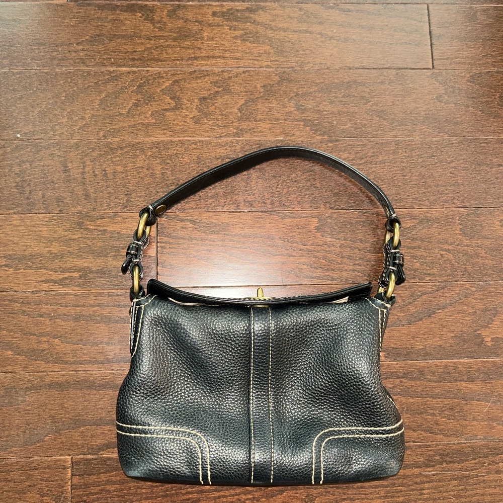 Vintage Coach Black Leather Shoulder Purse